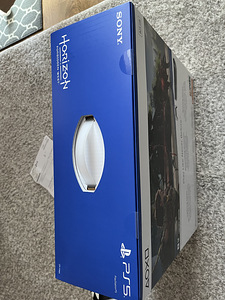 PlayStation 5 1TB Blu-Ray (5 foto / 6)