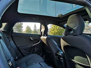 Volvo V40 Cross Country 2.0 88kW (8 foto / 9)