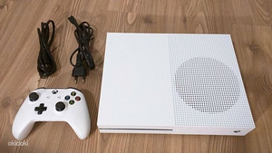 Mängukonsool XBox One S 1TB + kaablid + pult console (1 foto / 1)