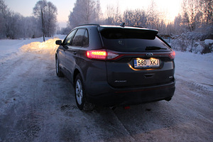 FORD EDGE 2018 (2 foto / 13)
