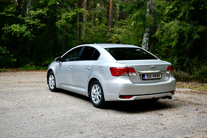 Toyota Avensis Facelift 2012 (1 foto / 8)