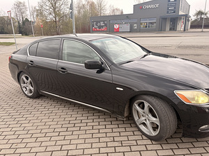 Lexus GS300 (4 фото из 12)