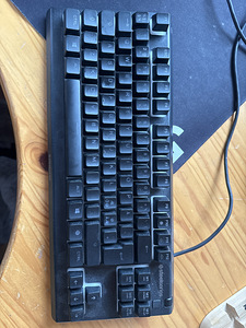 Apex 3 TKL klaviatuur (2 foto / 3)