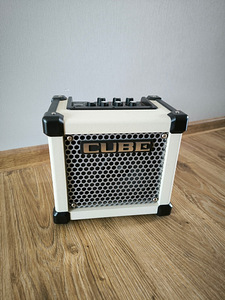 Kitaravõimendi Roland M-CUBE GX (1 foto / 1)