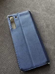Продается Samsung S21 5G 256 ГБ (6 фото из 6)
