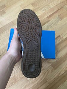 Adidas spezial, размер 44, новая коробка, немного повреждена (2 фото из 4)