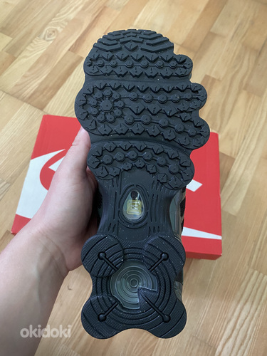 Кроссовки Nike Shox ЖЕНСКИЕ 40 размера, новые, коробка немного повреждена. (фото #3)