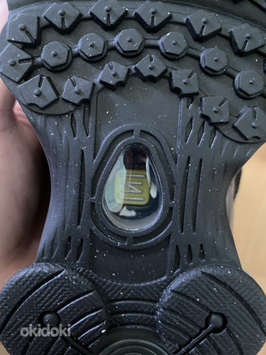 Кроссовки Nike Shox ЖЕНСКИЕ 40 размера, новые, коробка немного повреждена. (фото #4)