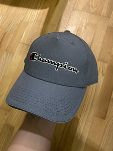 Champion cap, “one size” - 20€ new with tags (4 foto / 4)