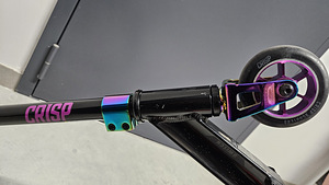 Самокат Crisp Switch Pro Scooter (Black/Purple) (2 фото из 7)