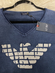 Armani мужские джемпера (4 фото из 9)