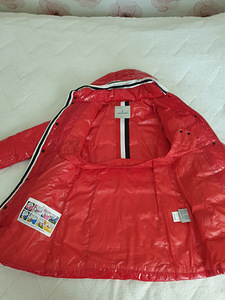 Mantel Moncler sulejope pikkusele (120 -130 cm) (2 foto / 2)