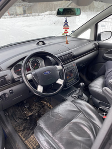 Ford galaxy 1.9tdi (4 foto / 4)