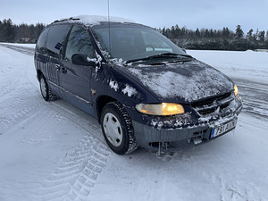 Chrysler Voyager (2 фото из 10)