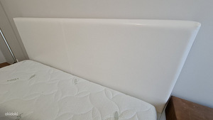 Kunstnahast ECO voodi madratsiga 140x200 väärtus üle 1000EUR (4 foto / 5)