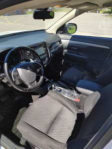 Mitsubishi Outlander 2012 2.0 110kw + LPG (5 foto / 6)