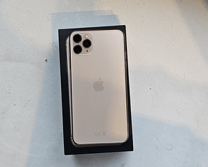 iPhone 11 Pro Max 256GB (2 foto / 2)