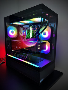 Uus Ryzen 9 9900X3D RTX 5090 X870 64GB (1 foto / 5)