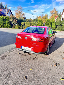 Seat Cordoba (4 foto / 5)