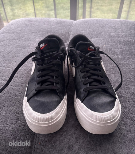 Кроссовки Nike 40,5