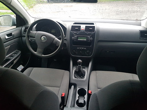 VW JETTA 1.6(75kw)2009. (4 foto / 14)