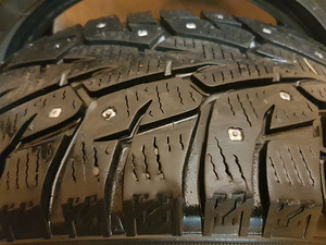 *Yokohama*Ice Guard(6-7mm)R15 (1 foto / 5)