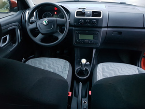 Skoda Fabia-1.4(63kw)-2010a. (5 foto / 13)