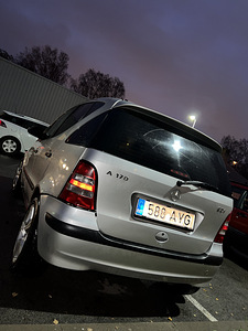 Аренда автомобиля (2 фото из 3)