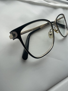 Salvatore Ferragamo SF2150 (7 foto / 9)