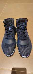 Korvpallitossud Adidas nr.44 (1 foto / 7)