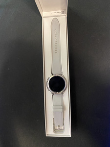 Samsung Galaxy Watch4 46mm LTE (2 foto / 2)