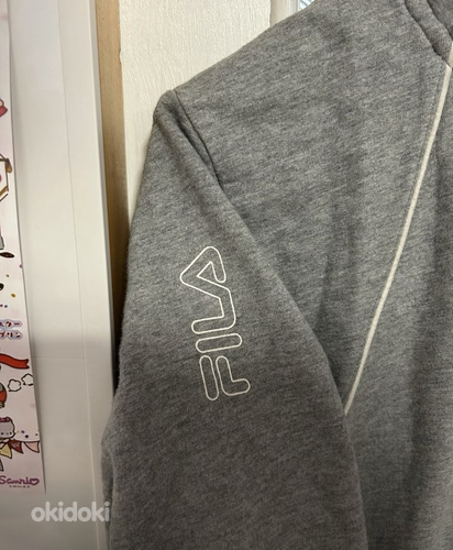 FILA sports zip-up jacket L size