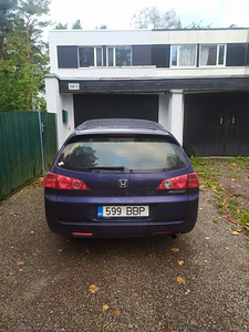 Honda Accord tourer 2004 (9 foto / 13)