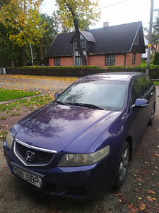 Honda Accord tourer 2004 (13 foto / 13)