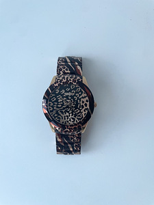 Guess kella (3 foto / 6)