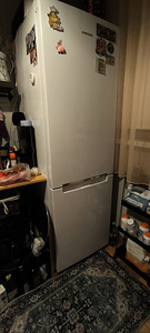 Продам холодильник Samsung (2 фото из 3)