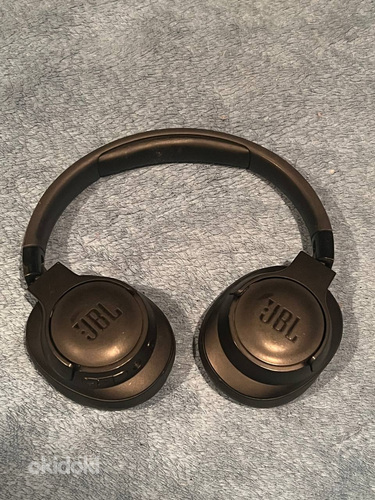 JBL Tune 710BT