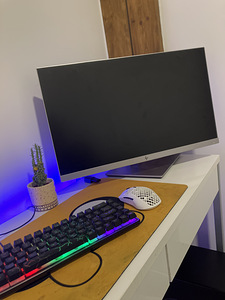 Hp monitor 1920x1080 60Hz (1 foto / 9)