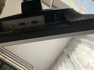 Monitor ViewSonic vp730 (9 foto / 9)