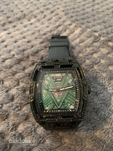 Guess kellad