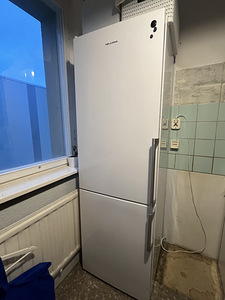 Külmkapp HELKAMA (1 foto / 5)