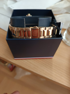 Uus Tommy Hilfiger naiste käekell (3 foto / 6)