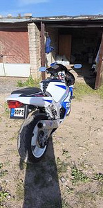 Suzuki gsx-r 750 (2 foto / 3)