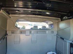 Opel Vivaro 1.9 (9 foto / 10)
