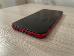 iPhone XR 64Gb Product Red (3 foto / 4)