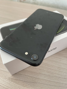 iPhone SE (2020) 128GB Space grey (3 фото из 4)