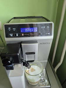 Kohvimasin DeLonghi Autentica cappuccino (кофемашина)