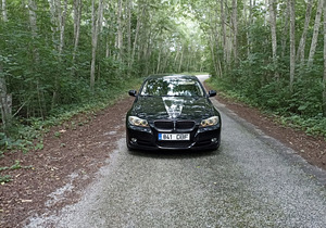 BMW 318 2.0 R4 105 kW (5 foto / 10)