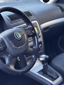 Skoda octavia (6 foto / 13)