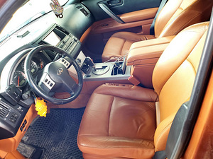 Infiniti fx35 (3 foto / 5)